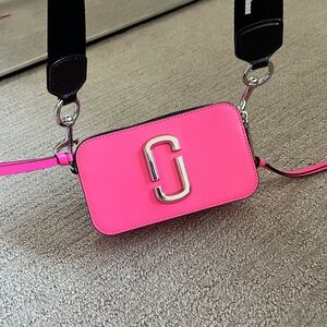 Marc Jacob Snapshot Hot Pink Strap Bag